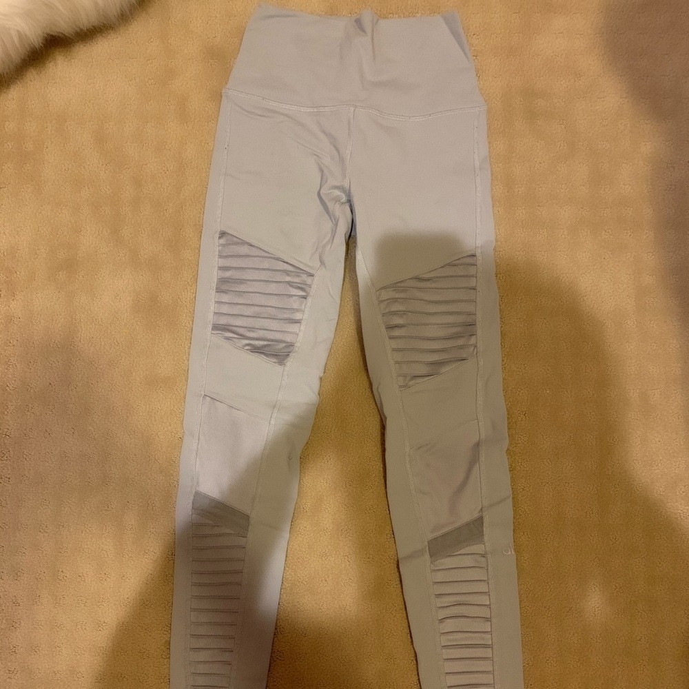 Aloe Yoga grey Moto leggings size small